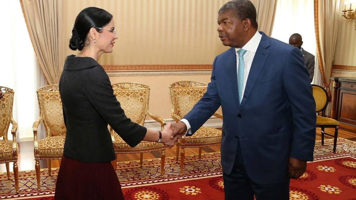 ana_birchall-presedinte-republica-angola_36476800