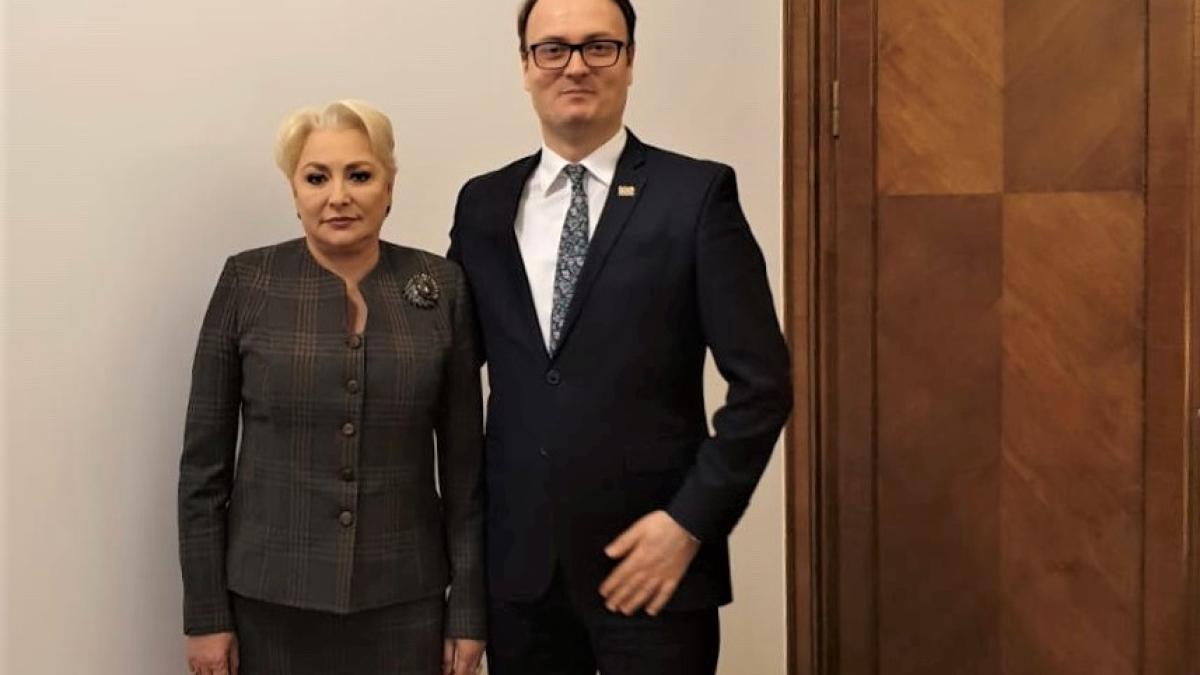 dancila_cumpanasu_72590900