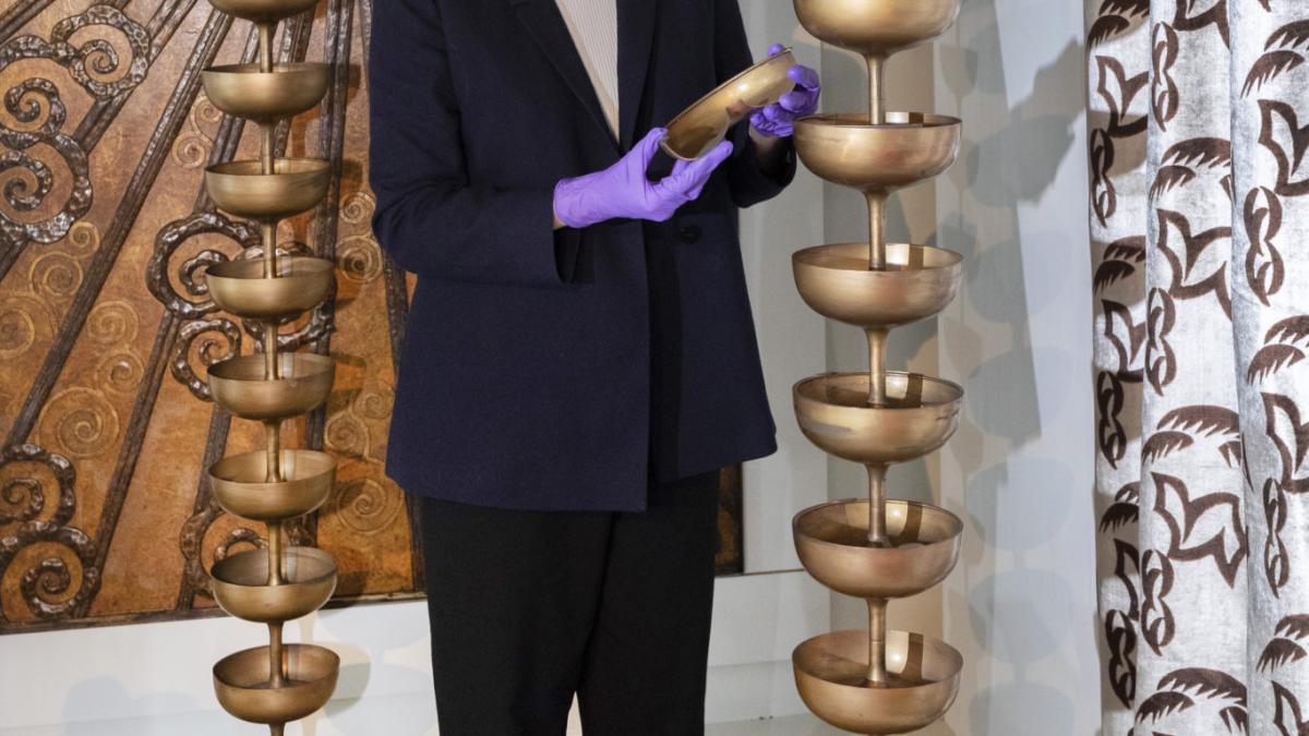 salvator-dali-lampi_96900200