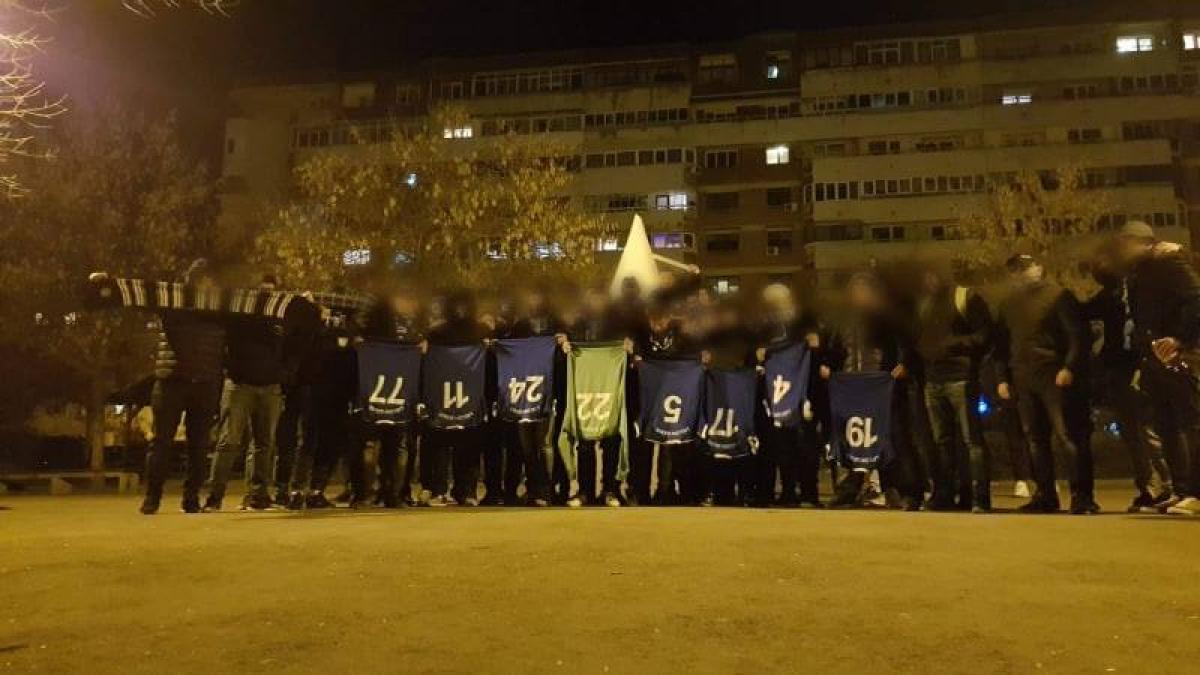 ultrasi_craiova_peluza_sud_fb_80388600