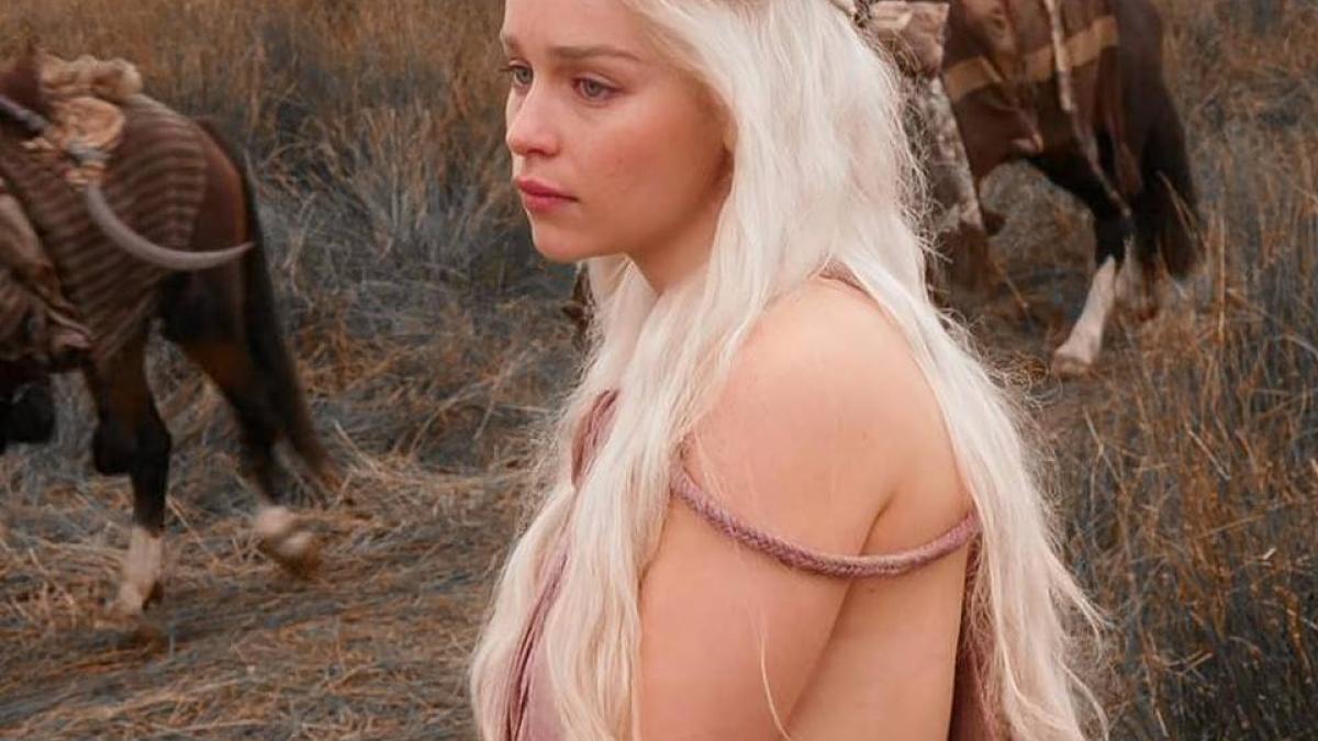 emilia-clarke_09734500
