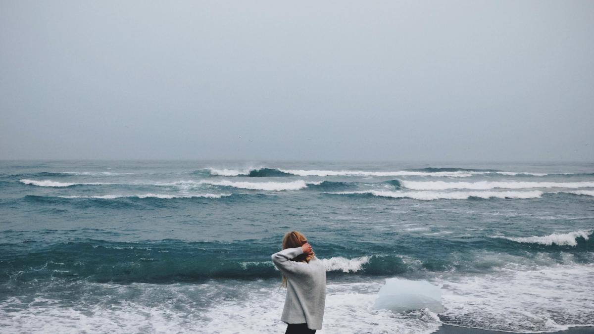 mare-litoral-plaja-vant_47530600