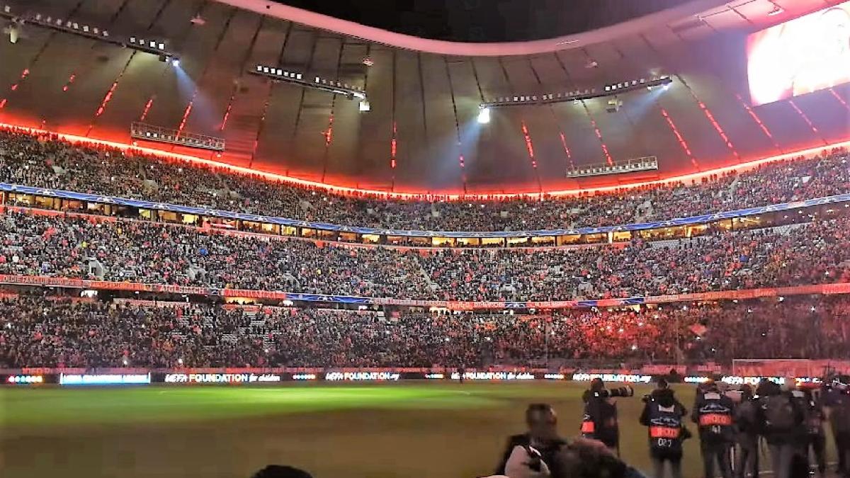 alianz_arena_stadion_fotbal_bay_38574300