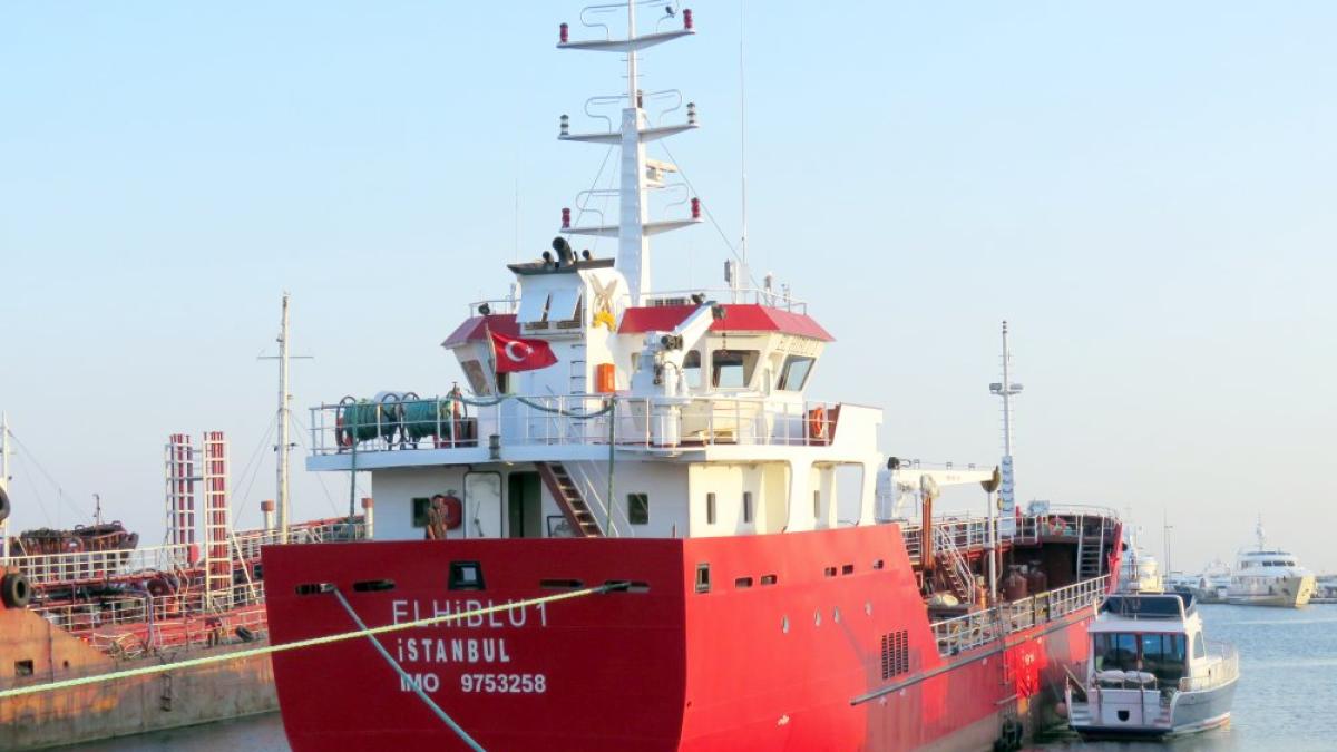 elhiblu-1-nava-deturnata_81655800