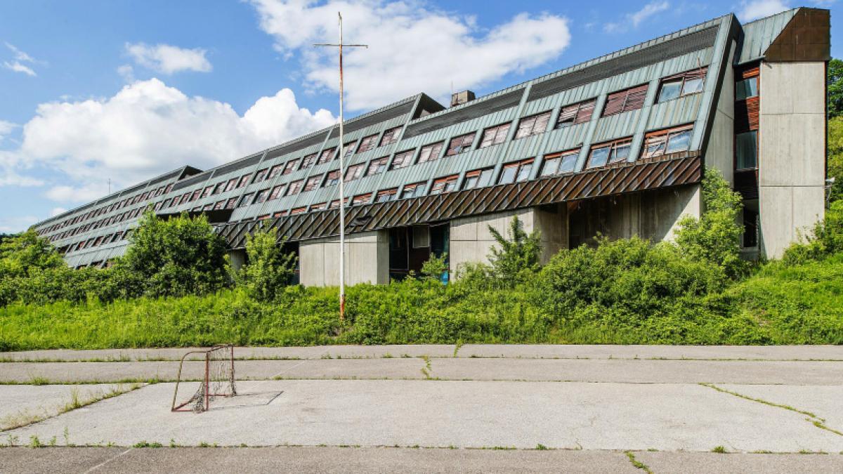 scoala-de-cadre-a-lui-tito_02715200