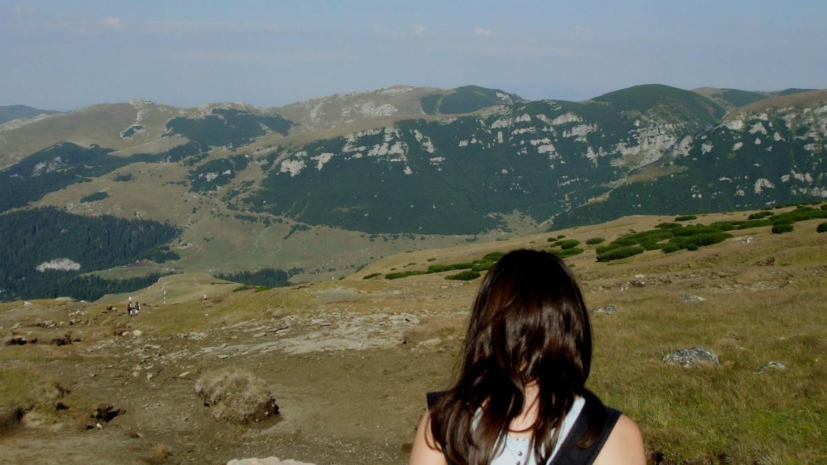 anca-fata-munte_60645100