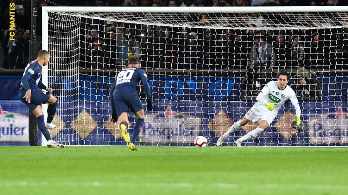 tatarusanu_mbappe_penalty_aparat_28239300