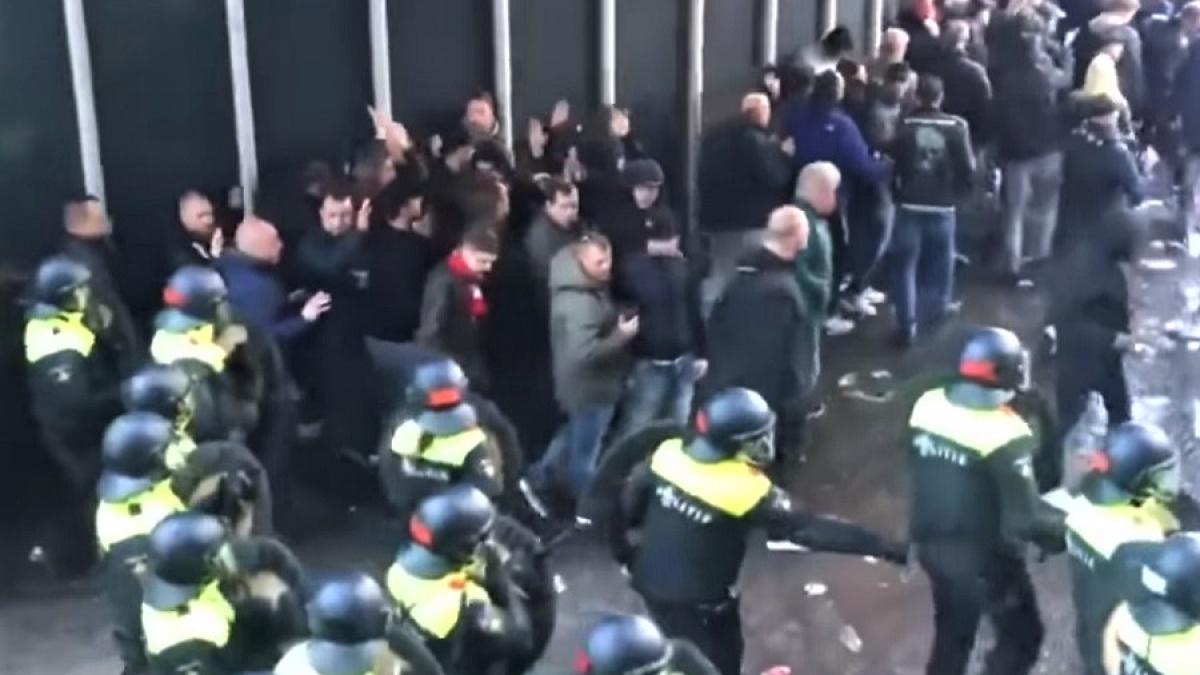 suporteri_ajax_juventus_82318300