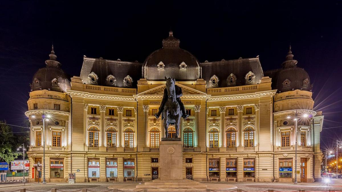 biblioteca_central_de_la_universidad_de_bucarest-_bucarest-_rumania-_2016-05-29-_dd_97-99_hdr_80052600