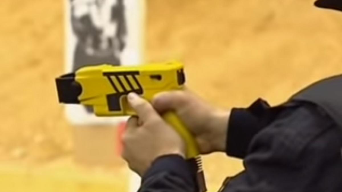 pistol_electric_politie_98158900