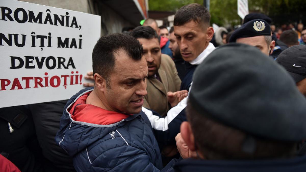 protest-dragnea-iccj-3_56776800