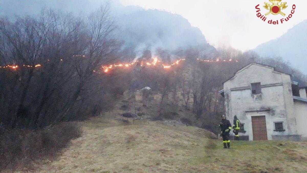 incendiu-como-italia_51455000