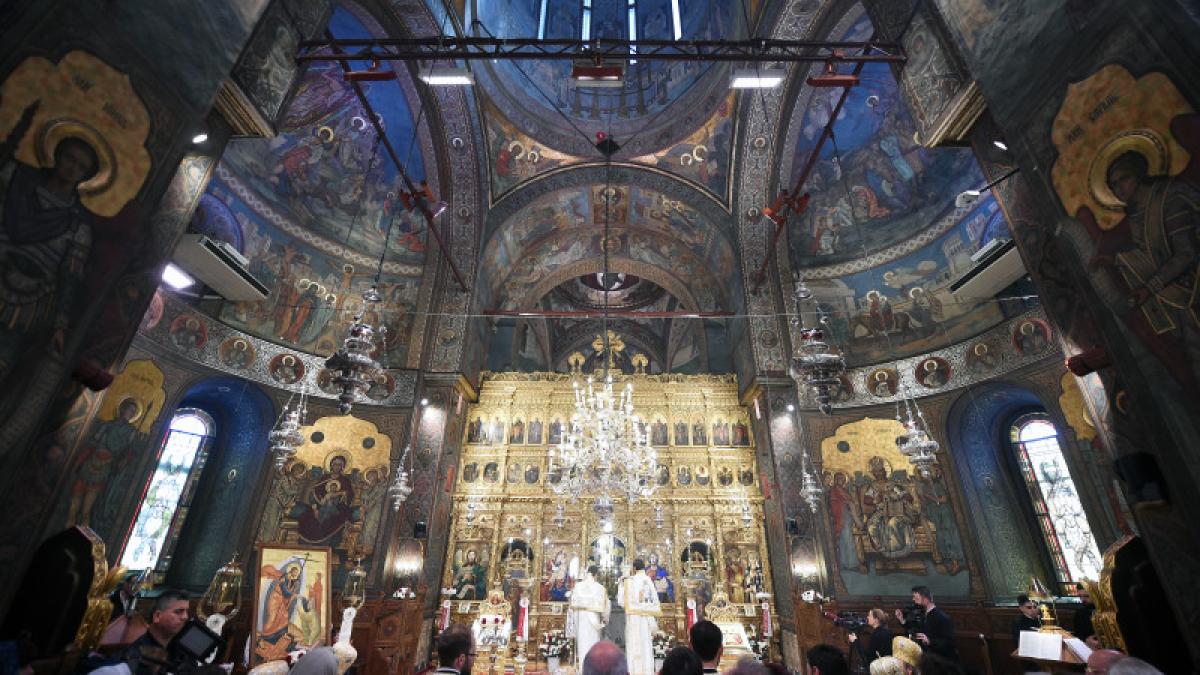 paste-2019-biserica-lumina-sfanta_54750300