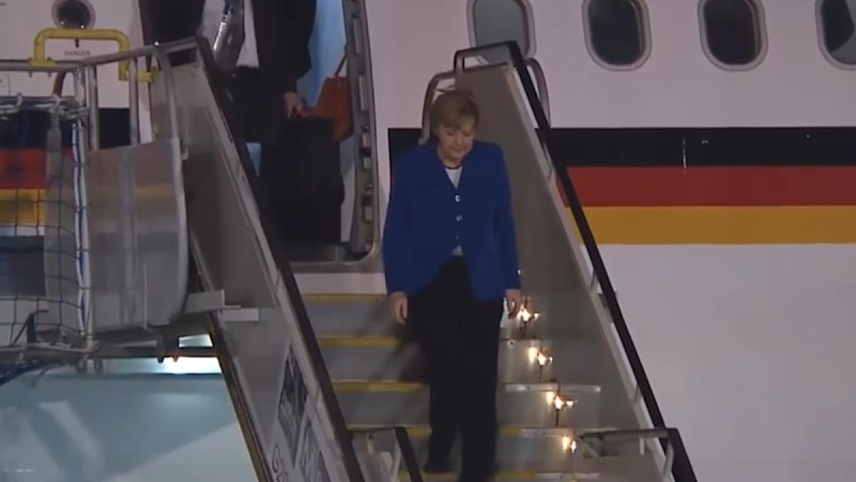 angela_merkel_avion_71348300