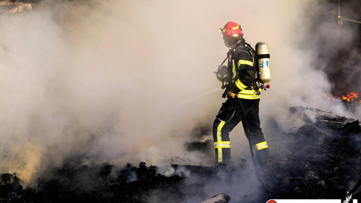 incendiu_pompieri_37072500