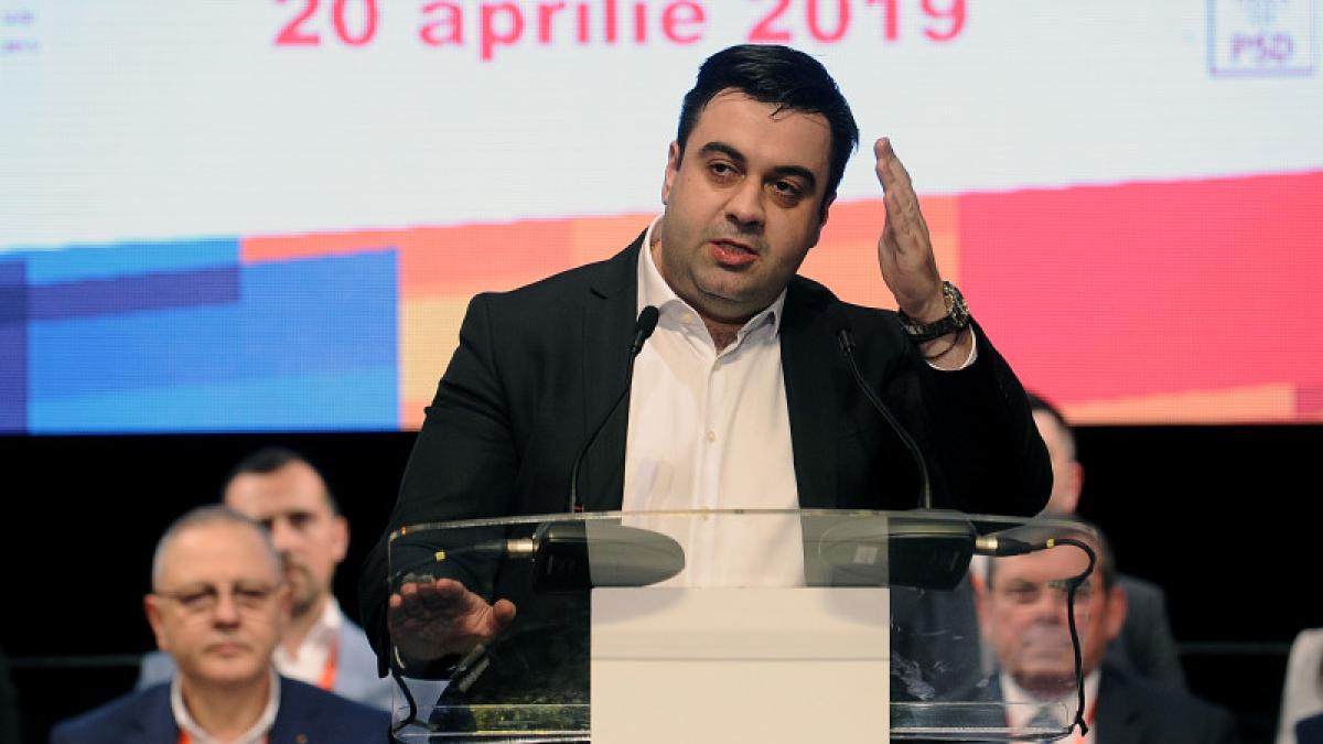 razvan-cuc--ministrul-transporturilor--participa-la-conferinta-organizatiei-judetene-a-psd-iasi_27841700