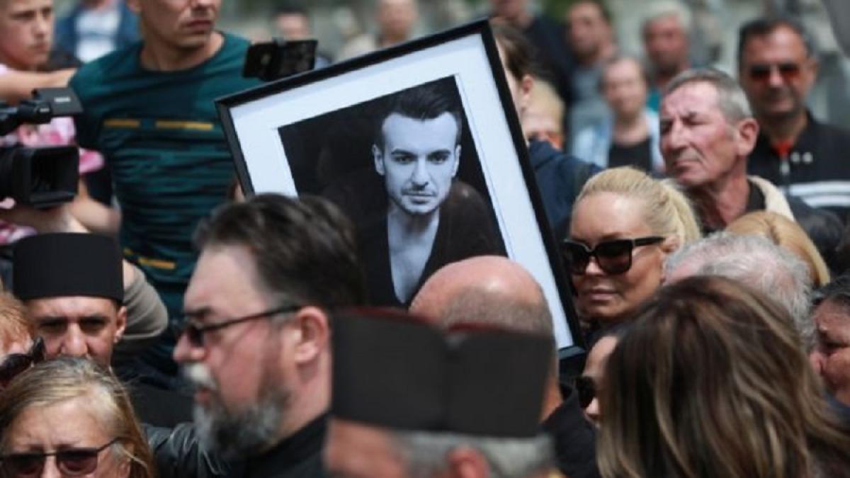 ciobanu-inmormantat_12779300