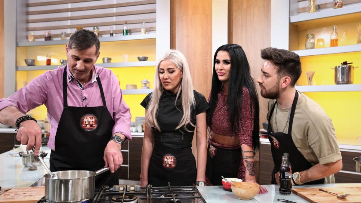 crudu-goc-family-3_97621900