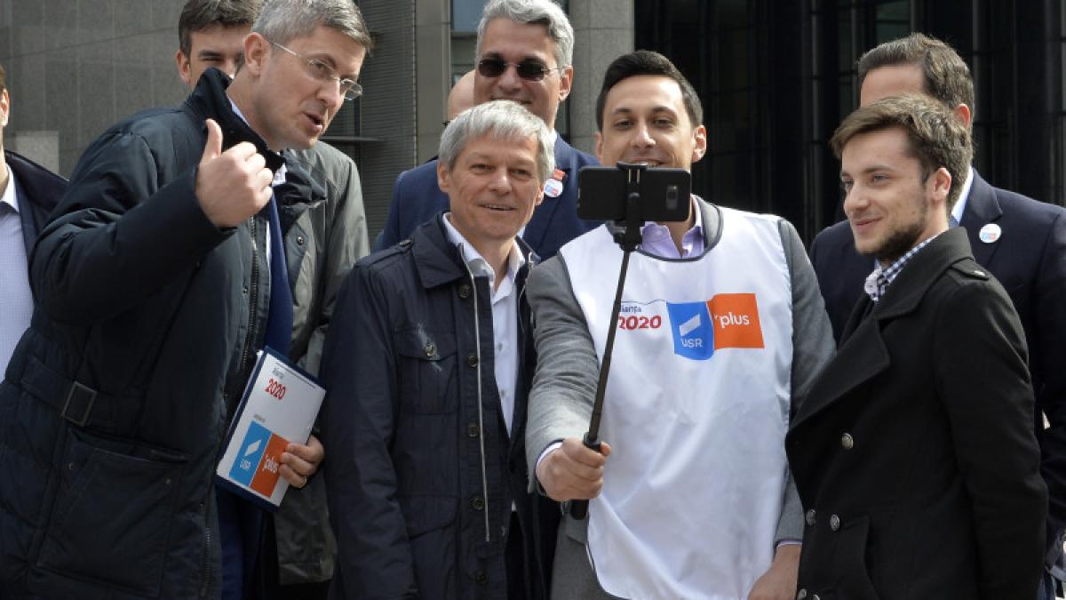 dacian-ciolos--dan-barna-si-dragos-pislaru_16948400