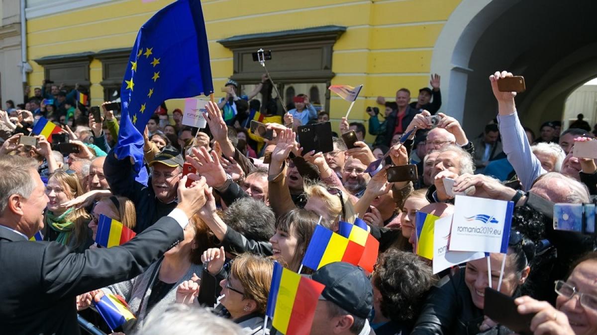 iohannis_multime_sibiu_summit_83255400