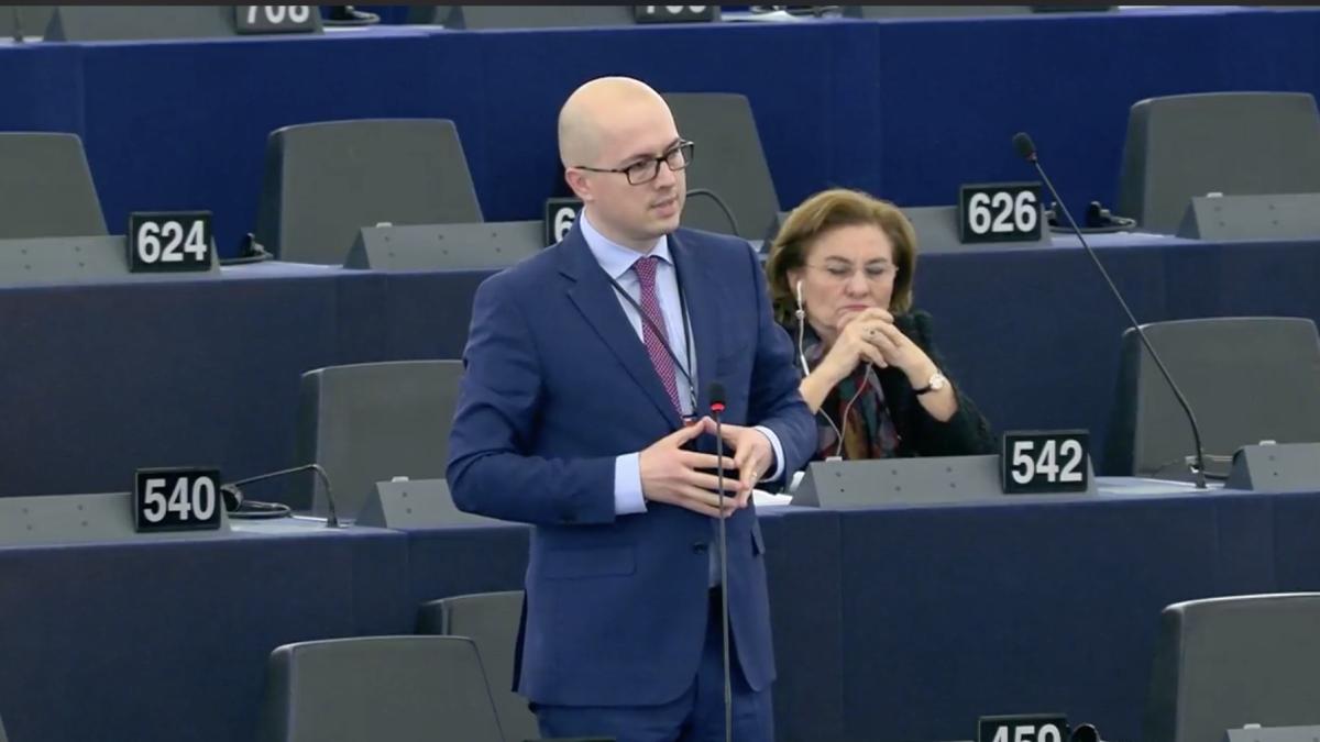 captura-de-ecran-din-2019-04-15-la-19-49-12_35160100