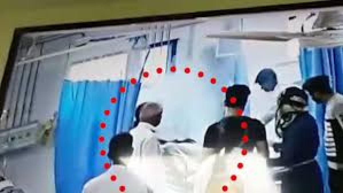 femeie-cap-explodat-spital-india_74178700