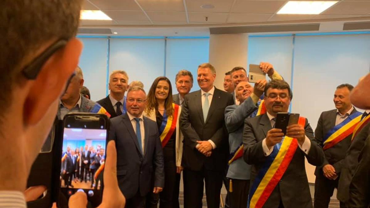 klaus-iohannis-la-ploiesti-sursa-foto-facebook-roberta-anastase_10838200