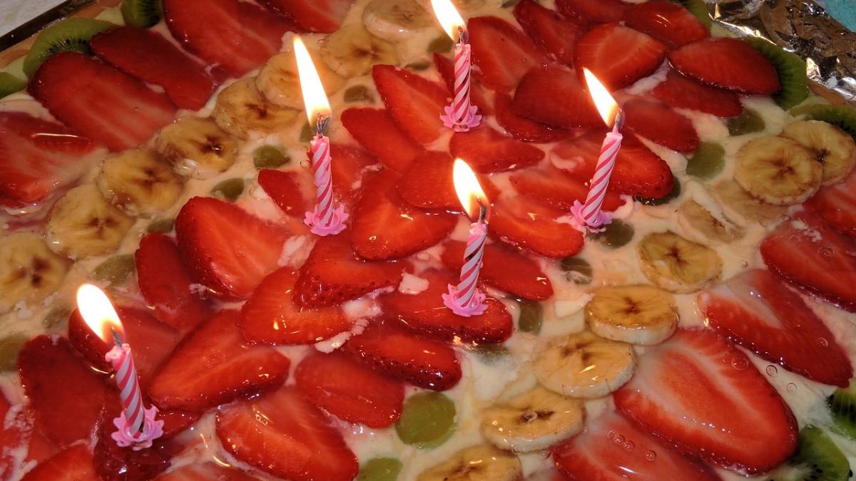 tort-kiwi-capsuni_04853500