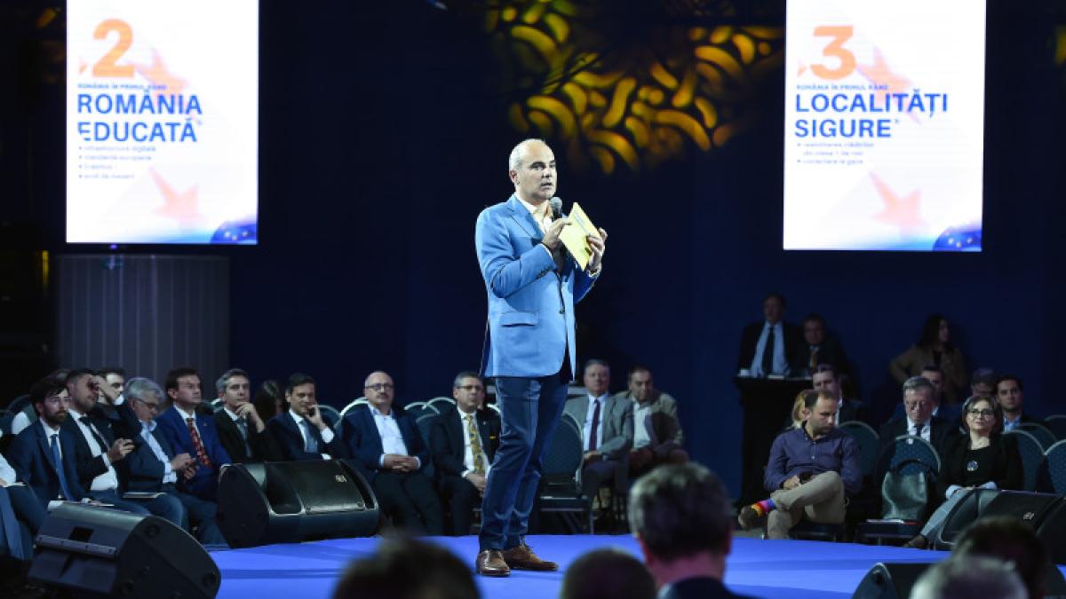 rares-bogdan-participa-la-evenimentul-de-prezentare-a-programului-politic-al-pnl-pentru-alegerile-europarlamentare-din-26-mai-2019_68147900