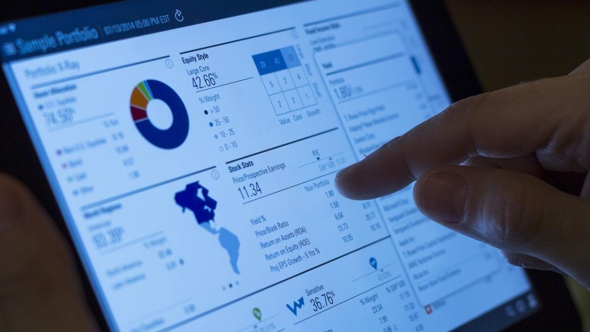 tableta_financiare_02911200