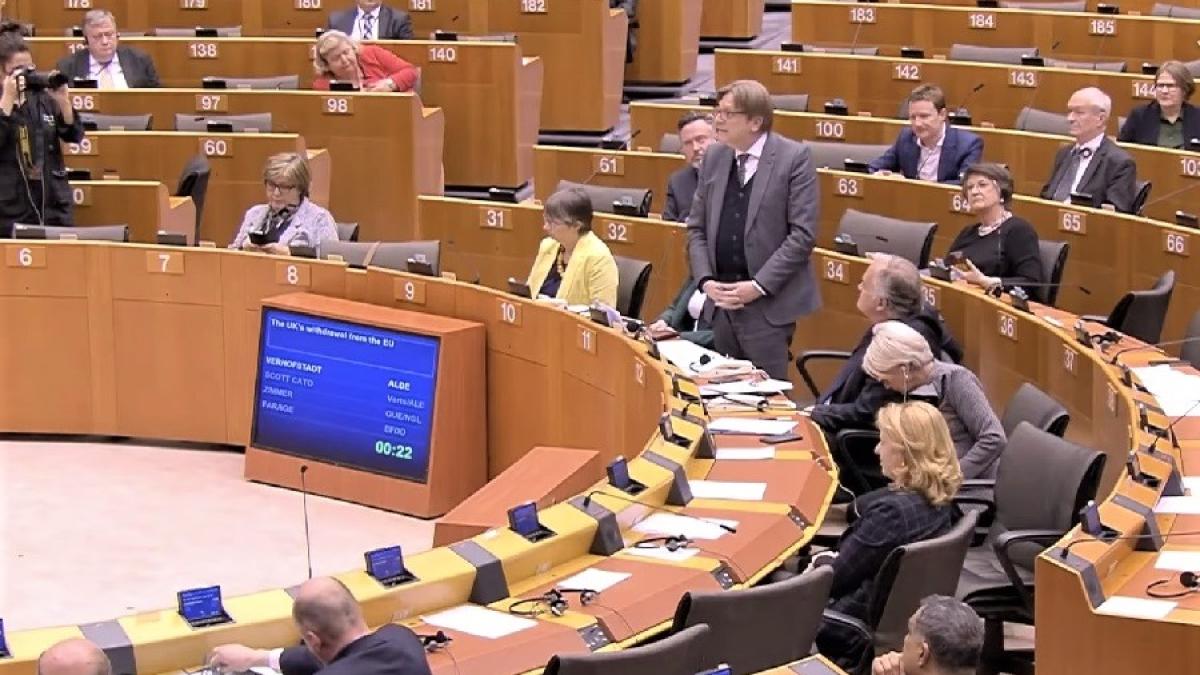 guy_verhofstadt_parlamentul_ue_03474500