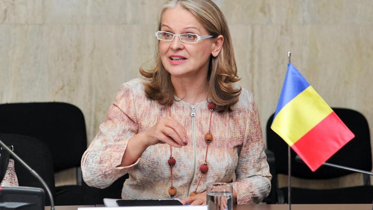 gabriela-cretu_42434600