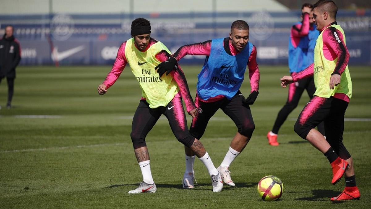 neymar_mbappe_psg_antrenament_tw_35749500