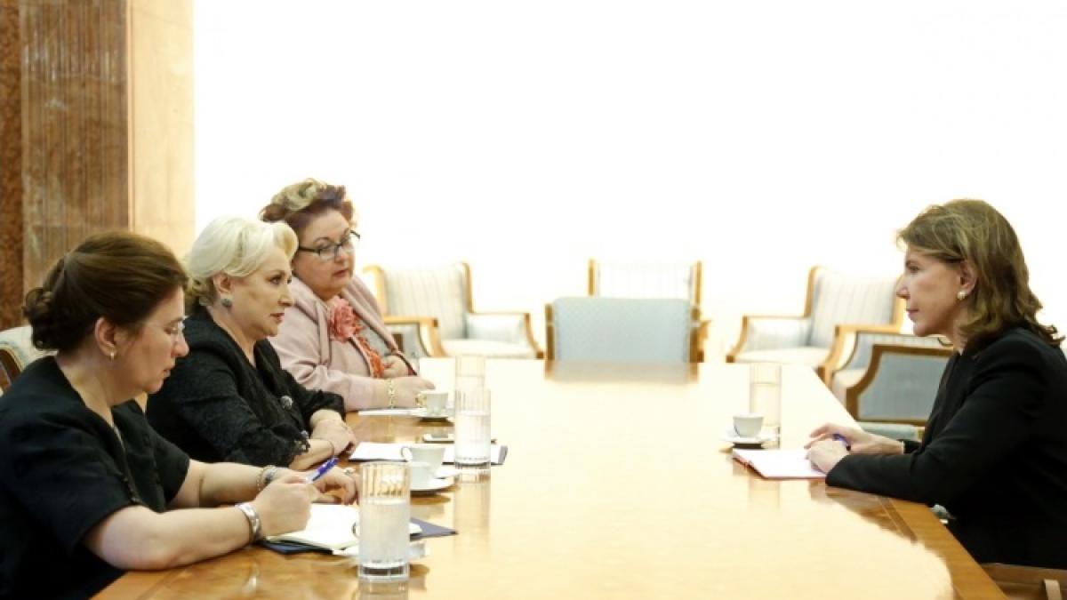 dancila---amb-frantei_43222100