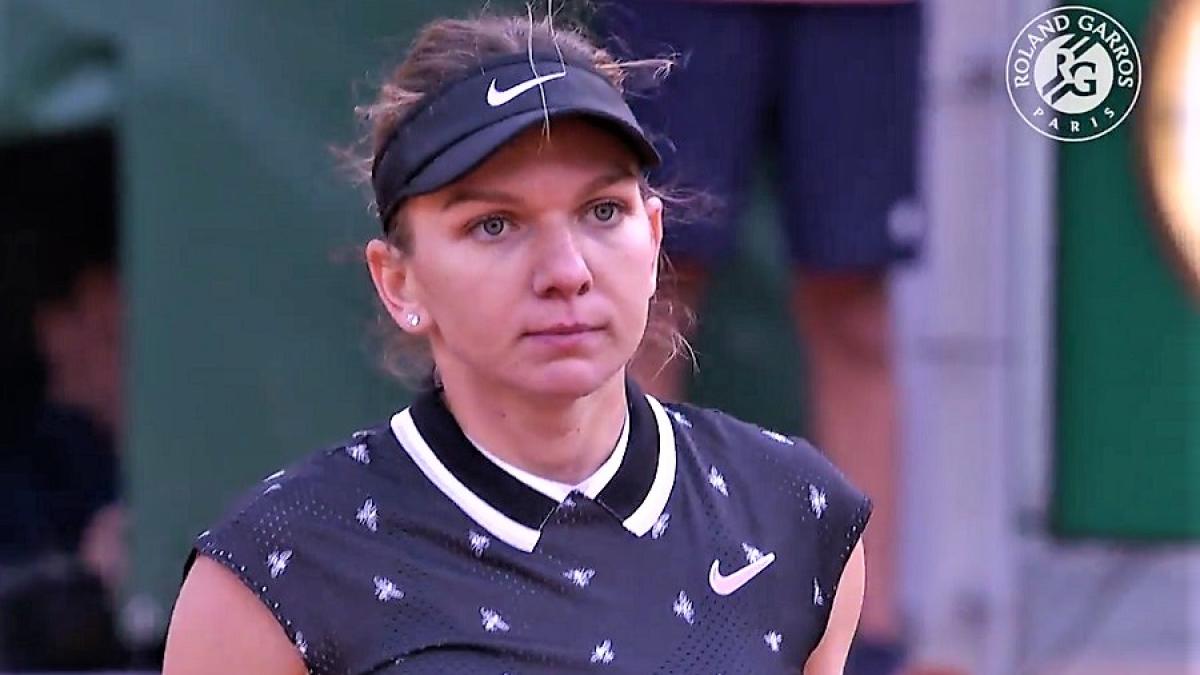 simona_halep_concentrata_roland_garros_06393900