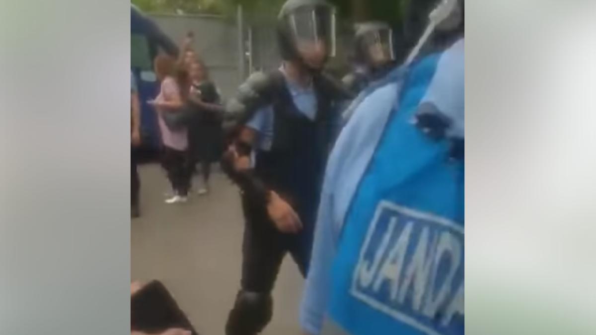 sotie-fotbalist-insarcinata-agresata_22765900