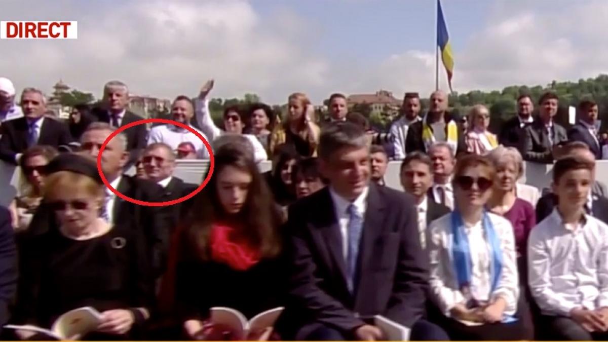 lazar_blaj_ceremonie_papa_loja_vip_2_66802500