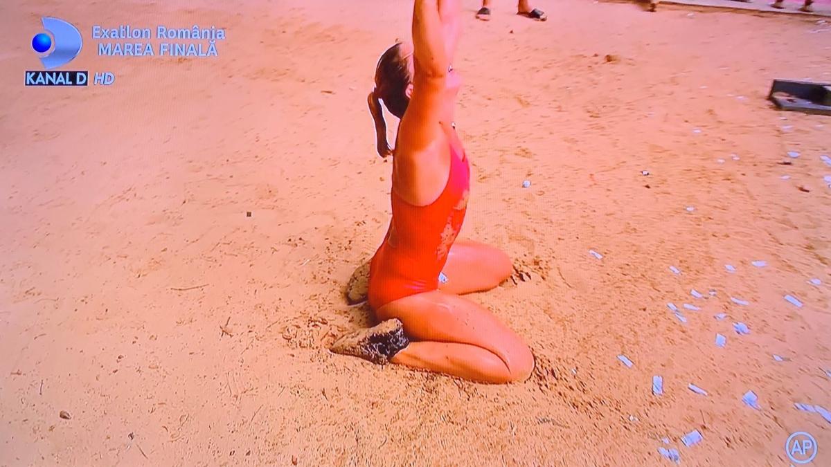 andreea_arsine_71642300