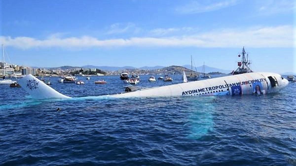 airbus_scufundat_kusadasi2_76843900