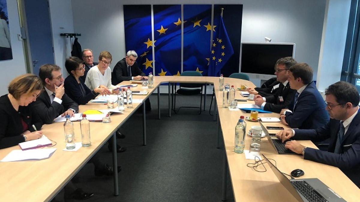 ministerul_muncii_bruxelles_47314000