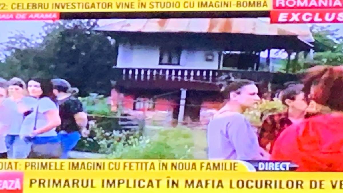 protest-acasa-fetita1_95437700