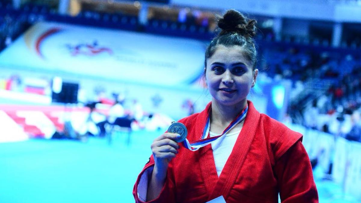 65077016_3388324621193744_7711219446135652352_n_70530000