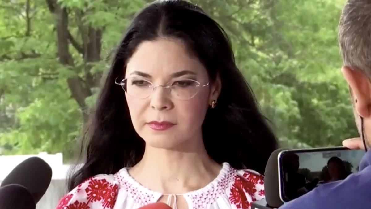 ana-birchall_29733400