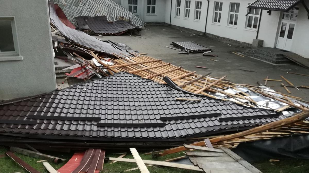 acoperis_spulberat_20083800