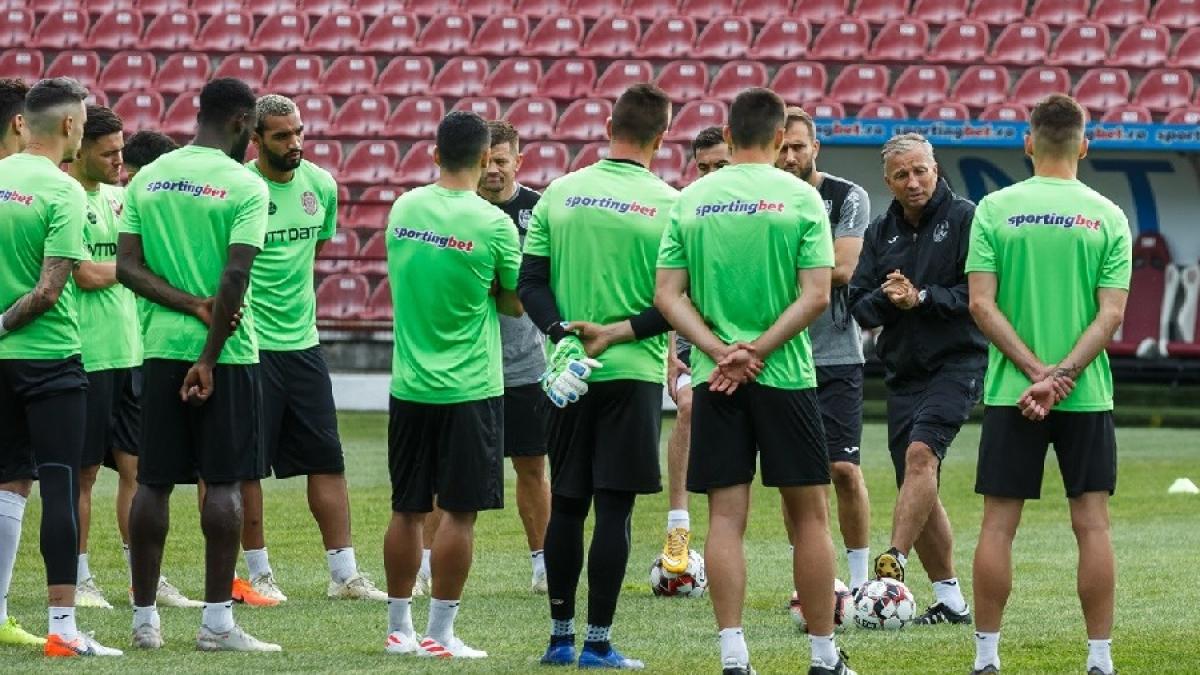 cfr_cluj_dan_petrescu_74155600