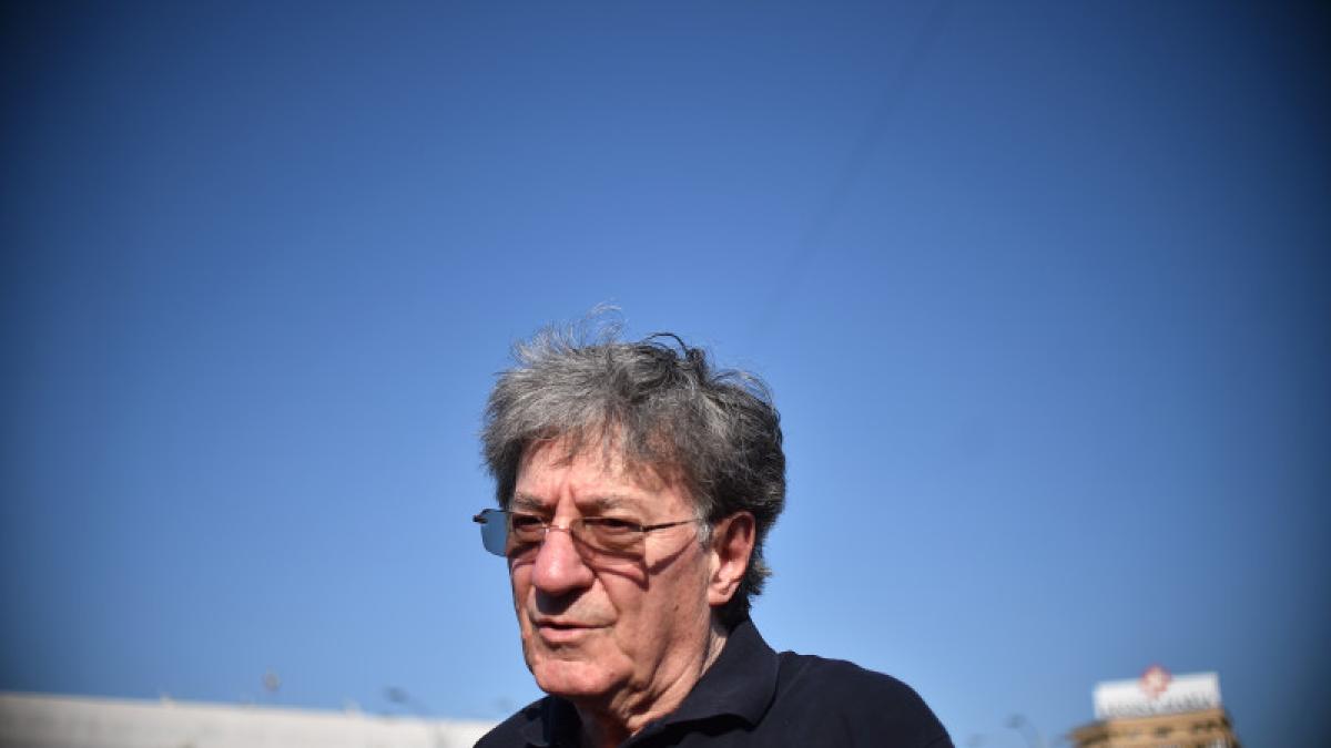 ion-caramitru_12120300