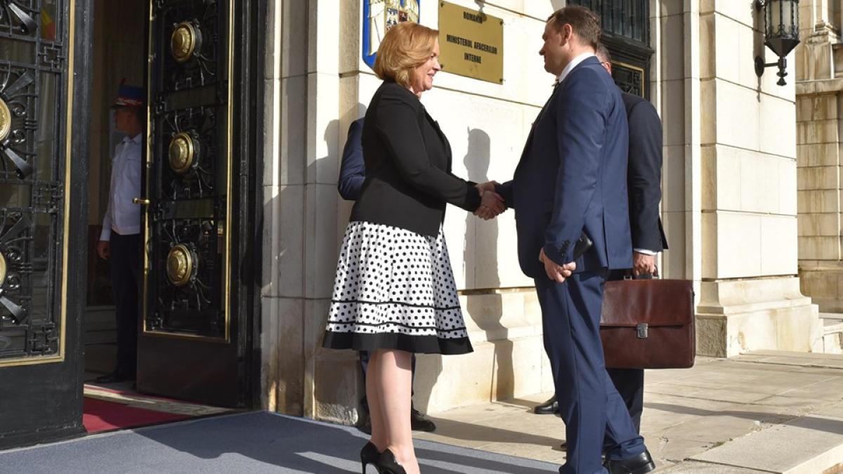 66235800_2543462282344773_2819348620518621184_n_95365200