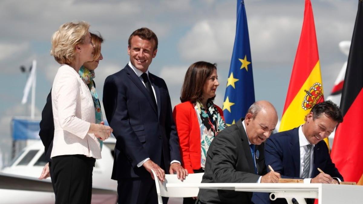 ursula-von-der-leyen-emmanuel-macron_54175000