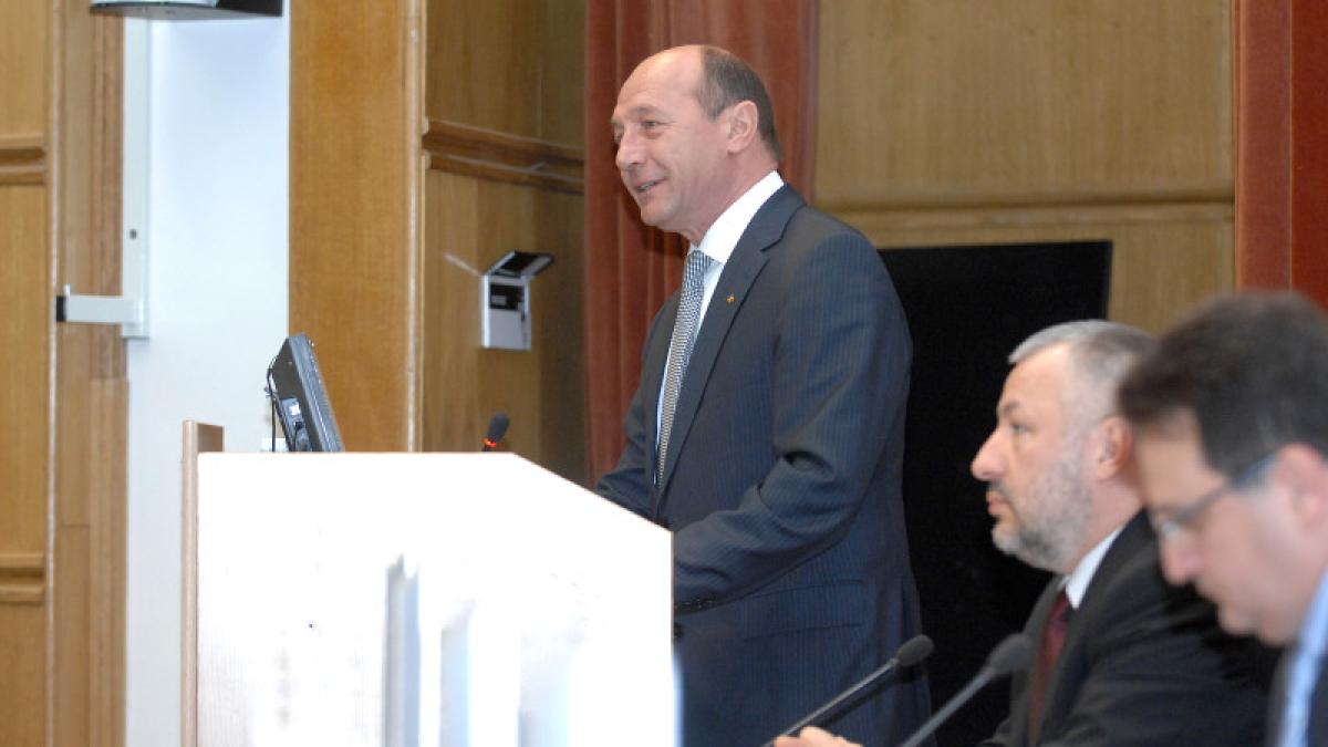 basescu-fota_10468800