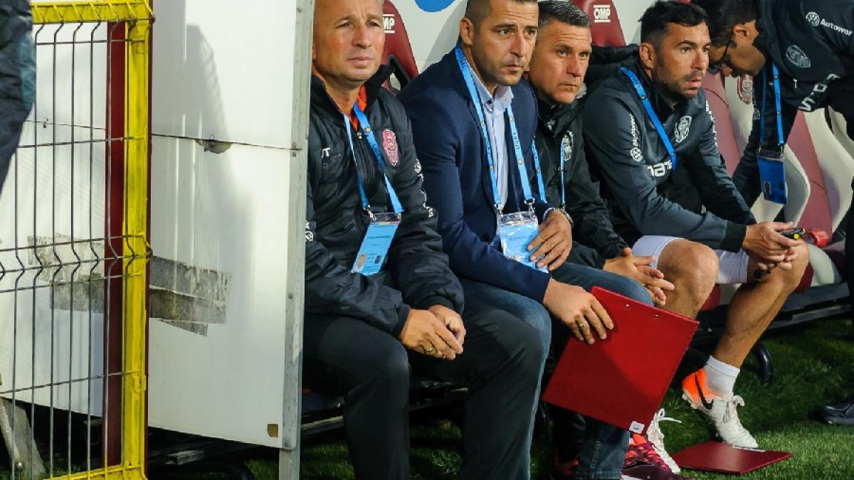 dan_petrescu_cfr_cluj_banca_rezerve_21526900